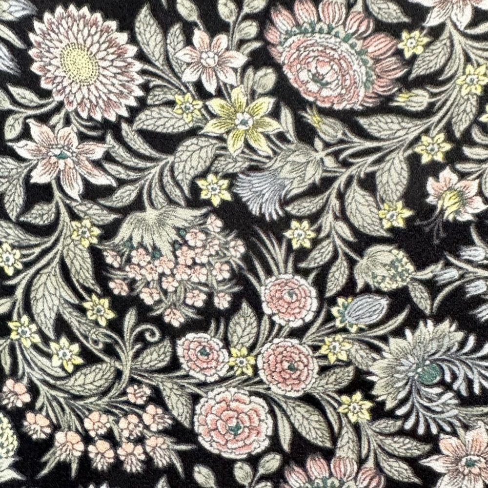 Loft - floral Spaghetti Strap fully lined blousy halter top - Picture 5 of 9